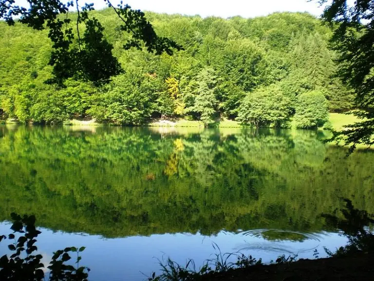 Mrkonjić Grad et le lac de Balkana