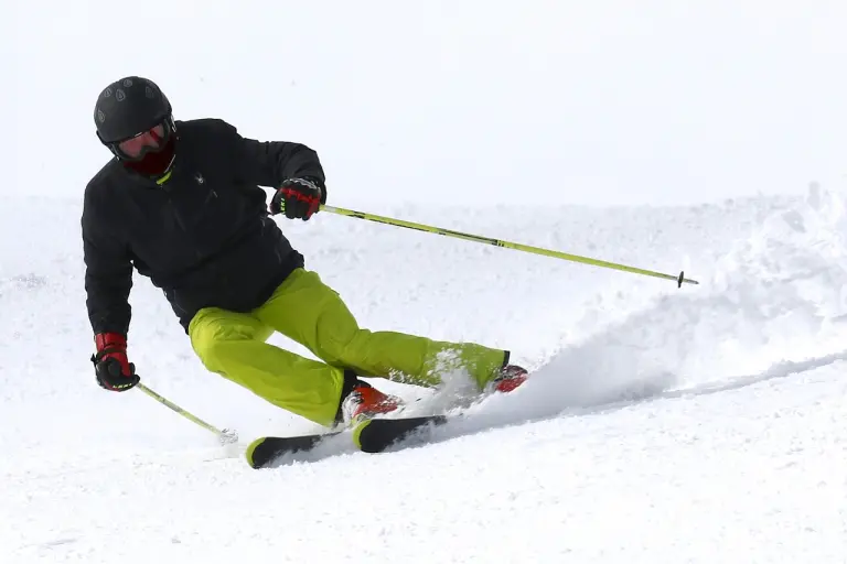 Skier en Roumanie
