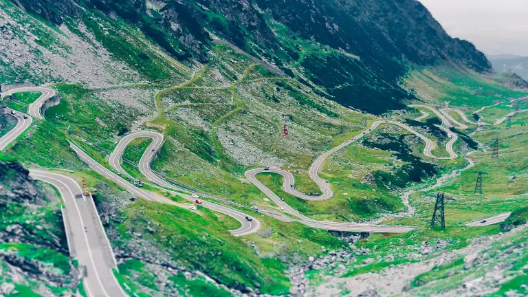 Transfăgărășan : la route mythique de Roumanie (guide 2026)